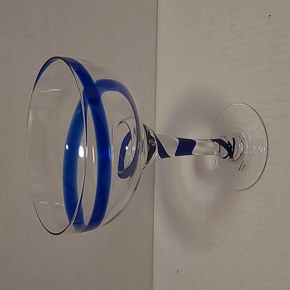 Set of 4 Mouth-blown Margarita Cocktail Glasses - Picture 15 of 16